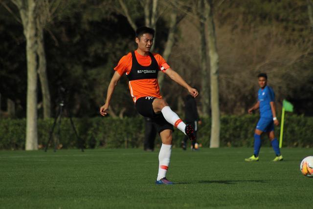 字母34+11雄鹿逆转篮网 76人力克公牛近5战4胜